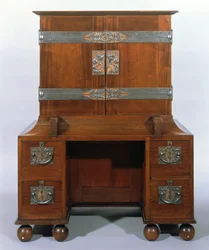 Skåp - front stängd, 1898 (mahogny & vit järnek) (se även 272466, 272468)