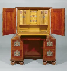 Skåp - öppen framsida, 1898 (mahogny & vit järnek) (se även 272467-468)