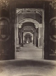Vatikanens bibliotek, ca 1860 (albumenavtryck från ett kollodiumnegativ)