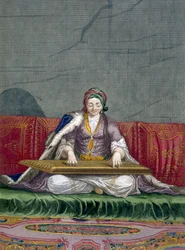 Turkisk flicka spelar ett tangentbord som plockar instrument, pub. 1707-08.