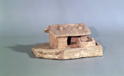 Begravningsmodell av en gård, från Thanh Hoa, Vietnam, Han-dynastin (terrakotta)