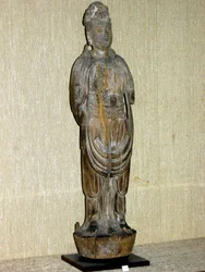 Kouan-yin, bodhisattva av medkänsla, Songdynastin (960-1276) (målat trä)