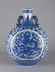 Pilgrimsflaska, 1736-96 (jingdezhen ware)
