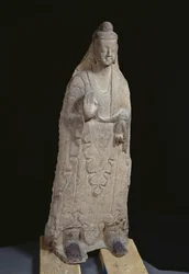 Staty av Buddha Sakyamuni, Northern Wei-dynastin, c.386-534 (kalksten)