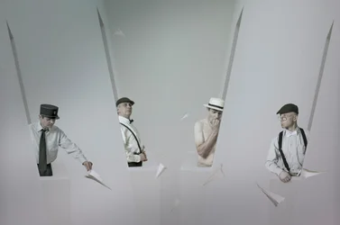 Kommunikation med pappersflygplan