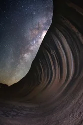 Vintergatan över Wave Rock