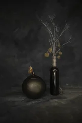 Fjäril och torkade botaniska inslag