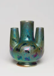 Vas, ca 1900 (glaserat lergods)