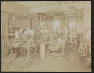 Dressler & Co. filmlaboratorium med män som arbetar, New York