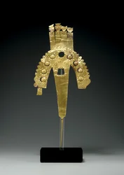 En Huari guldplym prydnad, South Coast, ca 700-1000 (guld)