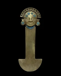 Tumi Knife, 800-1375 AD (hamrat, jagat & filigrerad guld med turkos inlägg)
