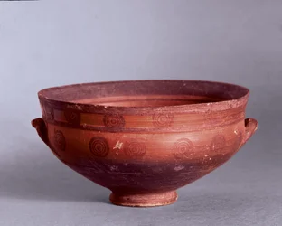 Skål, ca 1000-750 f.Kr. (lergods)