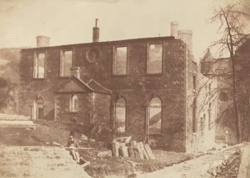 Lady Glenorchys kapell under rivning, på platsen för Waverley Station, ca. 1846. Skapare: David Octavius Hill, Robert Adamson.