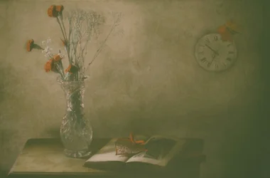 Vissnade blommor och tiden