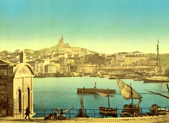 Notre Dame de la Garde från Quai de la Joilette, Marseilles, ca 1890-1900 (fotokromtryck)Frankrike,