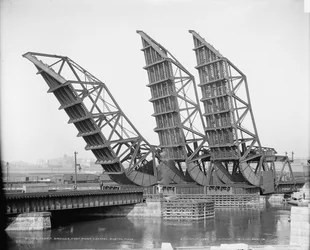 Uppfällda tornbroar, Fort Point Channel, Boston, omkring 1904