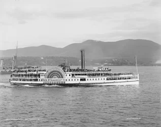 Steamer Cetus, Iron Steamboat Co. 1909
