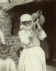 Armenisk lanttjej, Jerevan (s/v foto)
