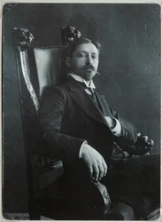 Porträtt av författaren Ivan A. Bunin 1870-1953, 1909
