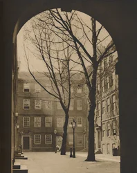 En vision av tidig vår i templet, c1935.