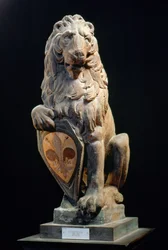 Heraldiskt lejon, 1420 (marmor)