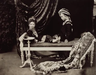 Prins Arthur och prins Alfred i Sikhprinsarnas kostym, Osborne