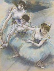 Tre dansare i en diagonal linje på scenen, ca 1882 (pastell)