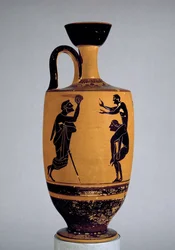 Attic svartfigur lekythos dekorerad med en gammal man som kastar en boll till en ungdom, ca 500 f.Kr. (keramik)