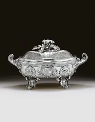 Louis XV terrin, lock och foder