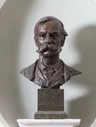 Skulptur av G. Blackall Simonds, ca 1884-85