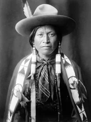 Jicarilla cowboy, New Mexico, ca. 1905, foto Edward S. Curtis