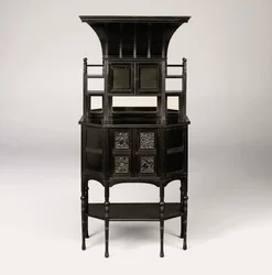 Ett eboniserat kabinett, ca 1873