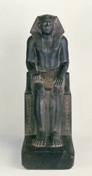Sittande staty av Sesostris III, från Hierakonpolis, Middle Kingdom (svart granit)