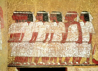 Cortege som drar kungens katafalk, från Tutankhamons grav (ca 1370-52 f.Kr.) New Kingdom (väggmålning)