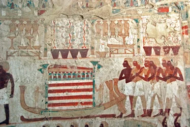 Egyptisk antikvitet: målning som dekorerar graven till Userhat (Ursehat) (TT56) högre tjänsteman i Bath (18:e dynastin) som visar den heliga båten som bär katafalken med mumien från Oursehat. Luxor, Västbanken, Adelsdalen Egypten