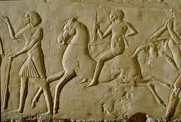 Egyptisk antikvitet: lättnad med krigare till häst. Slutet på den 18:e dynastin