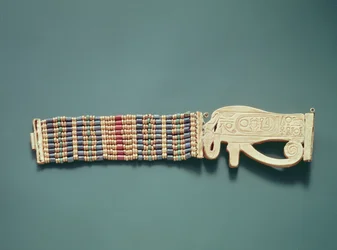 Flexibelt pärlarmband, från Tutankhamons grav, New Kingdom (guld och karneol med guld, fajans och glaspärlor) (se även 391012-13)