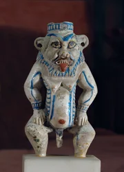 God Besh som en kruka för förvaring av khol, eyelinern...