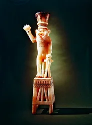 Pleomorphic unguent vas, från Tutankhamons grav, New Kingdom (alabaster)