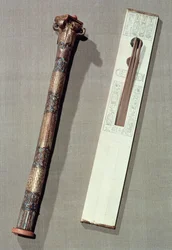 Skrivarpalett och ett fodral för att skriva vass, från Tutankhamons grav (ca 1370-52 f.Kr.) New Kingdom (se även 228566)
