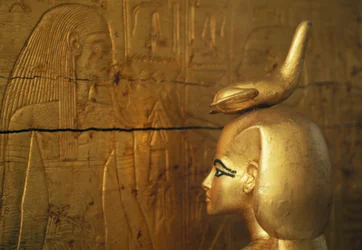Staty av Selkis eller Serket som skyddar kista med kanopiska burkar, Tutankhamuns skattkammare