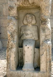 Forntida egyptisk konst: Low Relief of God Osiris på gården till Seti I-templet