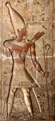 Forntida egyptisk konst: Låg relief på en kolumn i templet Seti I (Stay eller Seti I
