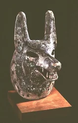 Anubis huvud, egyptisk dödsgud, med ledad käke, använt som orakelmask, Nya riket, trä