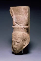 Chef för Hathor, från Serabit-el-Khadim på Sinaihalvön, Nya kungariket, ca 1279-1213 f.Kr. (kvartsit)