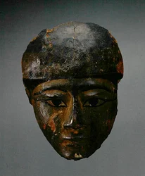 Mask från en kista, New Kingdom (gessoed och målat trä)