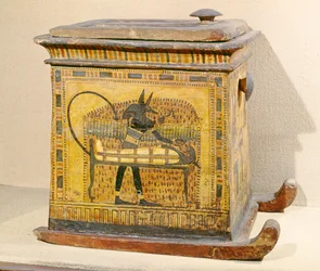 Anubis Mummifying the Deceased, från en kista tillägnad Nefertari, New Kingdom (trä)