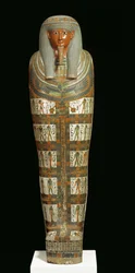 Mumiekartonnage av Nespanetjerepenere, möjligen från Thebe, tredje mellanperioden (målat linne eller papyrus blandat med gips) (för detaljer se 104180)