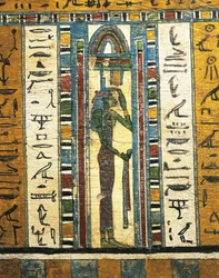 Putsad och målad träpanel föreställande gudinnan Isis, från Sarcophagus of Usai, Thebe