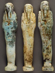 Ushabti (små statyer), Ba Disits grav, guvernörens grav, Sheik Souby, Bahariya Oasis, Giza, Egypten. Egyptisk civilisation, 26:e dynastin (663-525 f.Kr.).